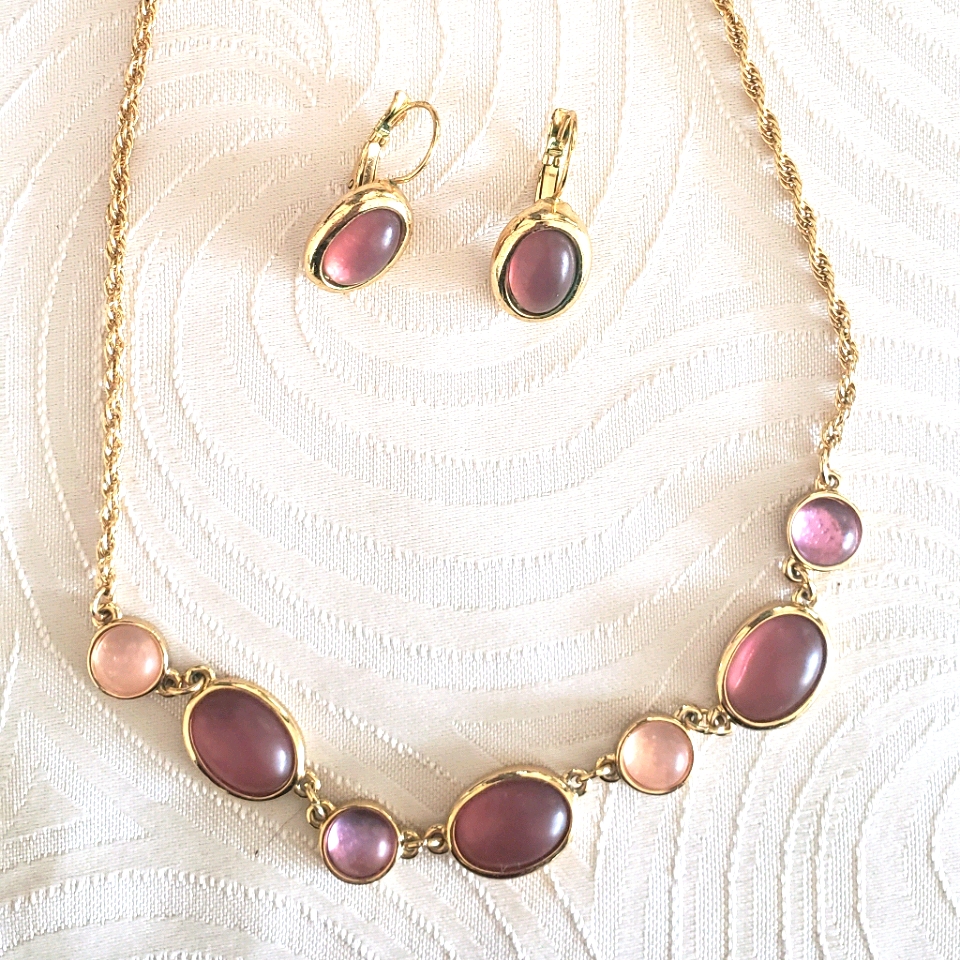 Yanbal Jewelry Set (14k Gold Tone)